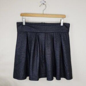 Freeway | Textured Black Pleated A-line Full Mini Skirt Women Size Large